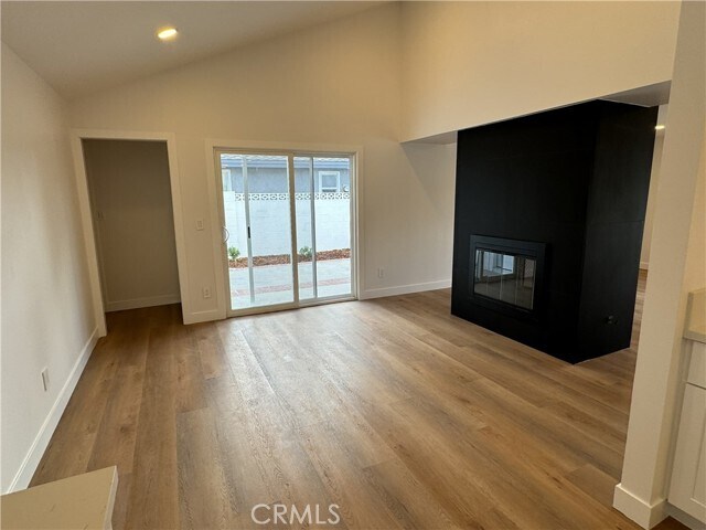 Building Photo - 213 N Royal Pl
