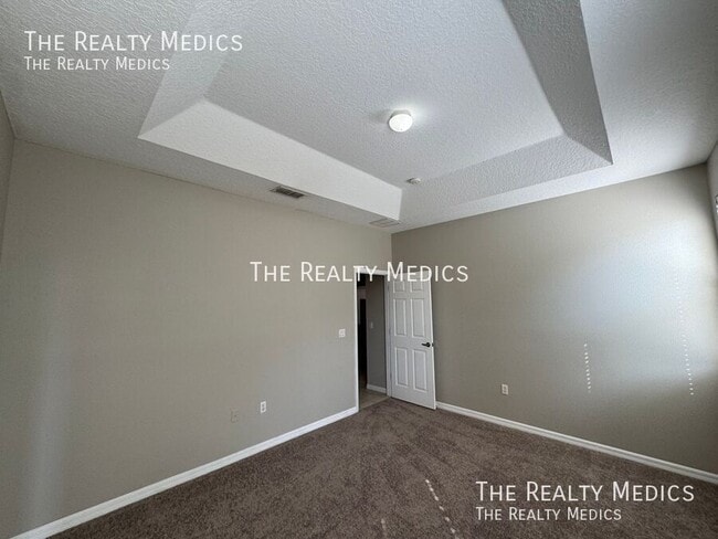 Building Photo - 447 Cierra Oaks Cir