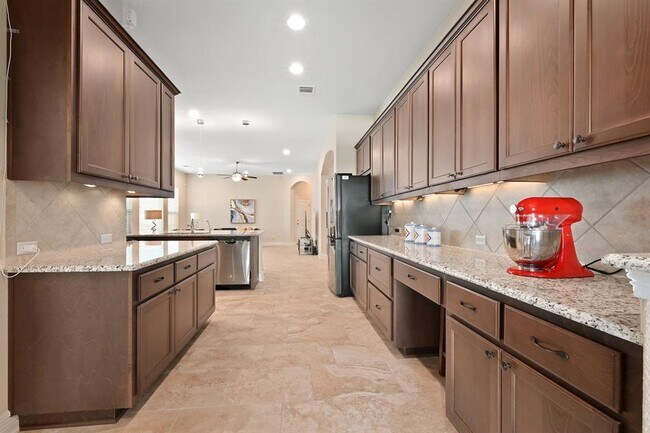 Building Photo - 6321 Llano Stage Trl