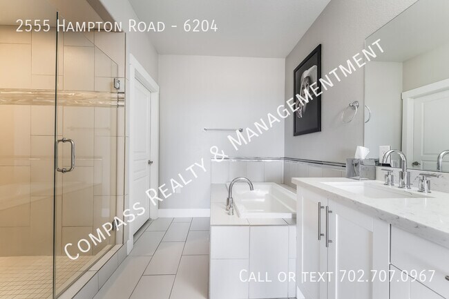 Building Photo - 2555 Hampton Rd