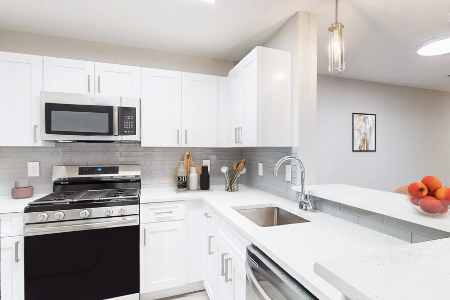 Building Photo - The Pavilions