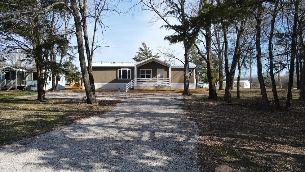 Building Photo - 5590 Aspen Dr