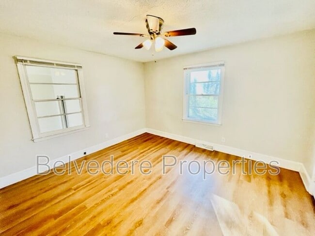 Building Photo - 616 S Holden Rd