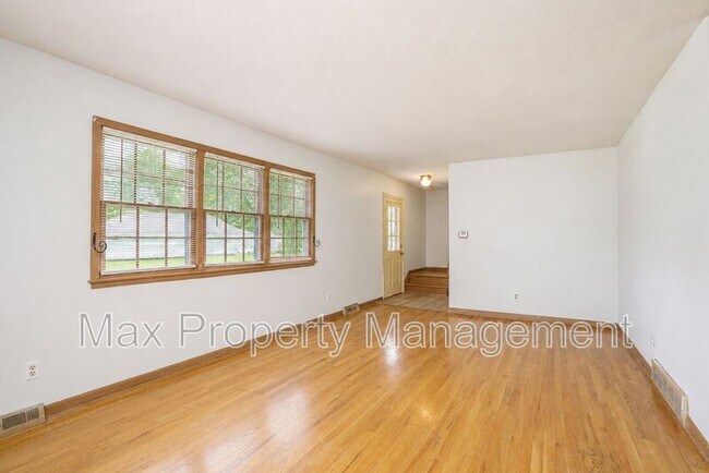 Building Photo - 4414 63rd St
