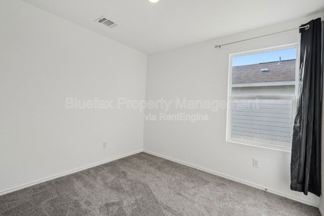 Building Photo - 7228 Pasture Run