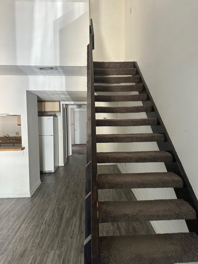 Building Photo - 2276 Sandpiper St