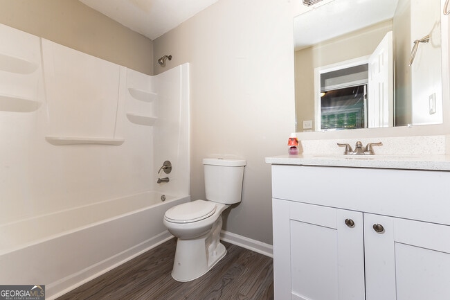 Building Photo - 2830 Botany Dr