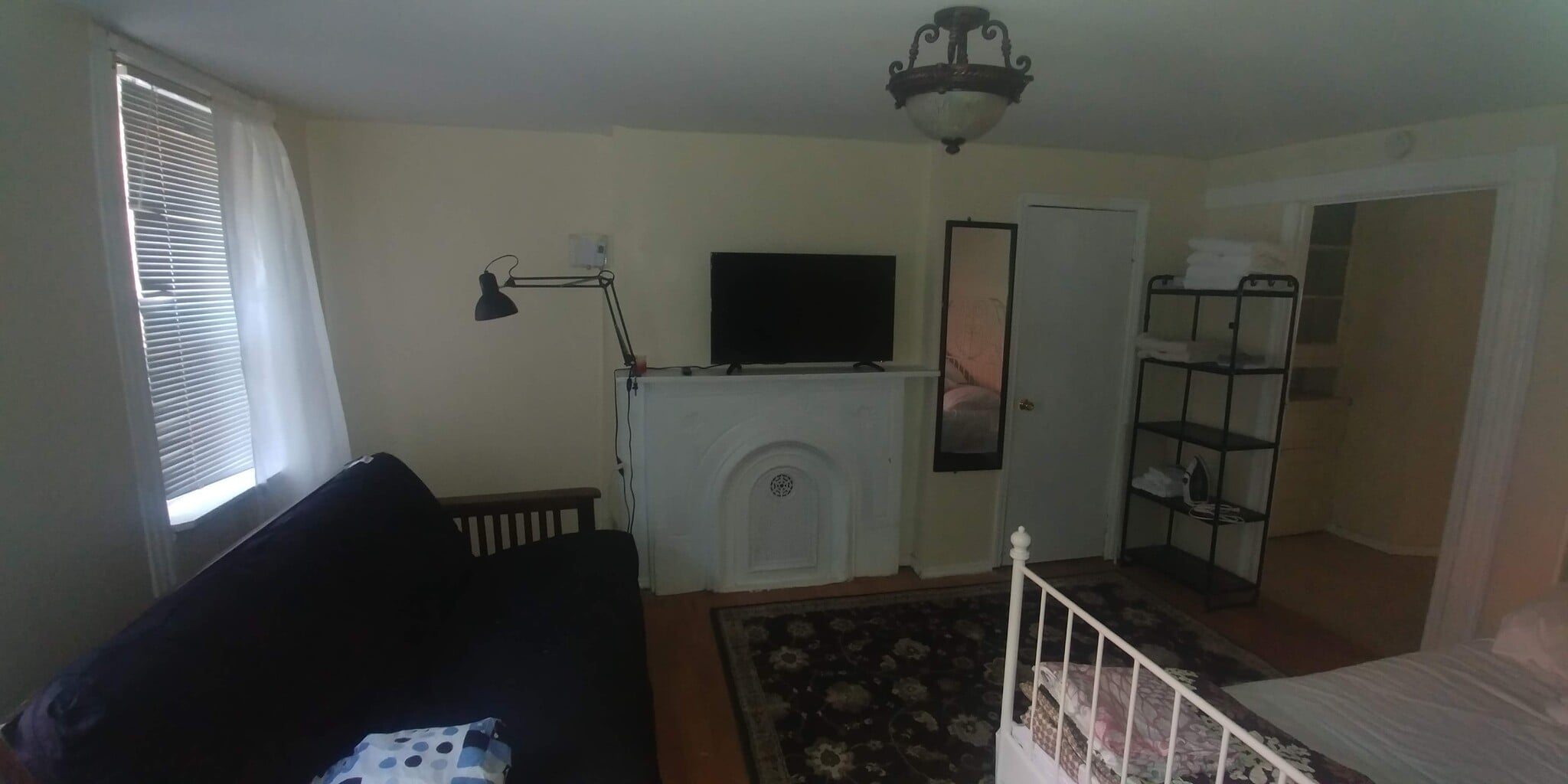 Building Photo - 164 Hull St