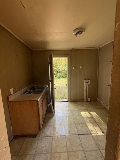 Building Photo - 5818 Comish Dr