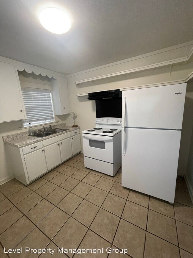 Building Photo - 2 br, 1 bath House - 15750 Scenic Hwy. 98