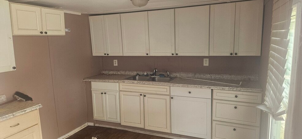 Building Photo - 920 Boardwalk Ln