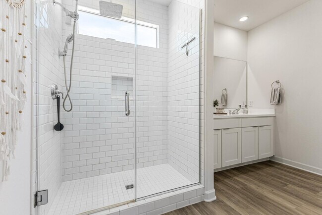 Building Photo - 4509 N 197th Ln