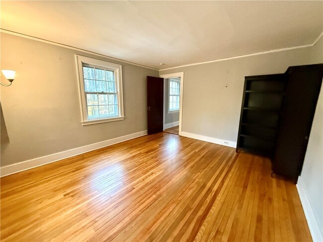 Building Photo - 221 Centennial Farm Ln