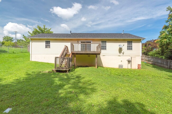 Building Photo - 5957 Warrenpark Ln