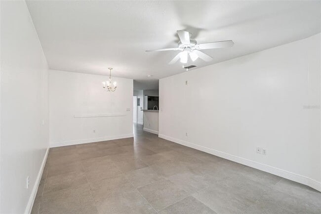 Building Photo - 8818 Grand Palms Cir