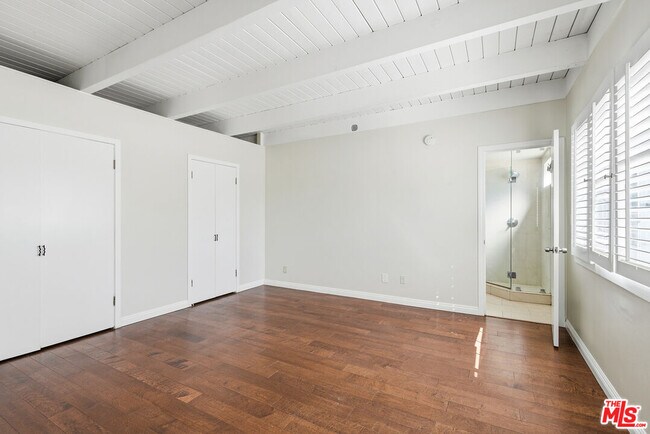 Building Photo - 3900 Pacific Ave