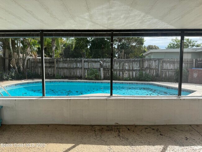 Building Photo - 155 Perth Ave