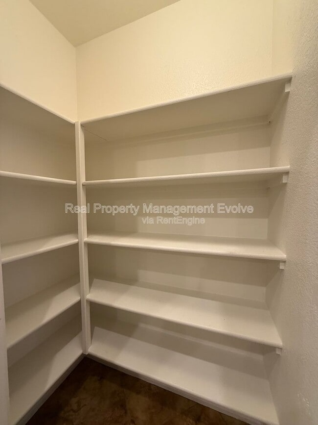 Building Photo - 28418 N 25th Ave