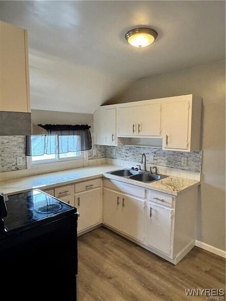 Building Photo - 260 Chestnut St