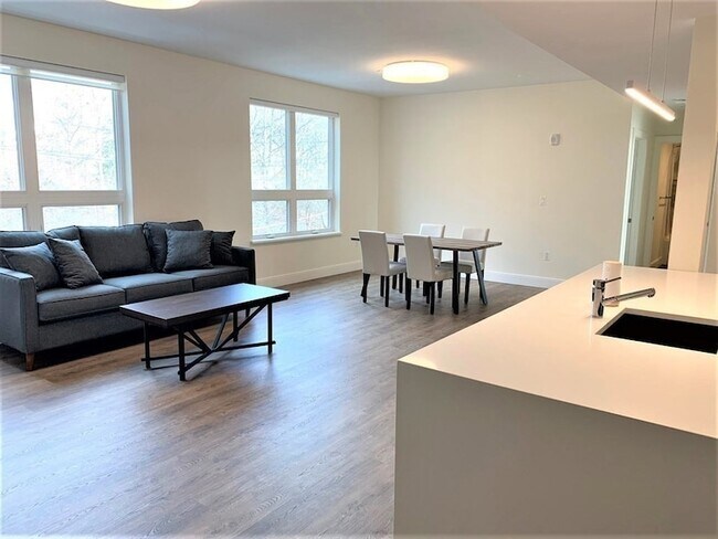 Building Photo - 40 Fisher Ave