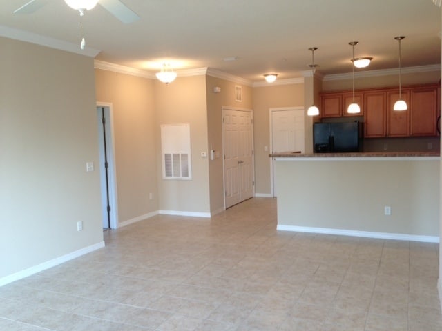 Building Photo - 2 Bedroom, 2 Bath Condo @ Campus View Sout...