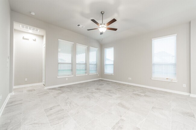 Building Photo - 8706 Fox Trail Dr