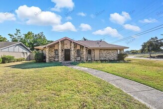 Building Photo - 3538 Hacienda Dr