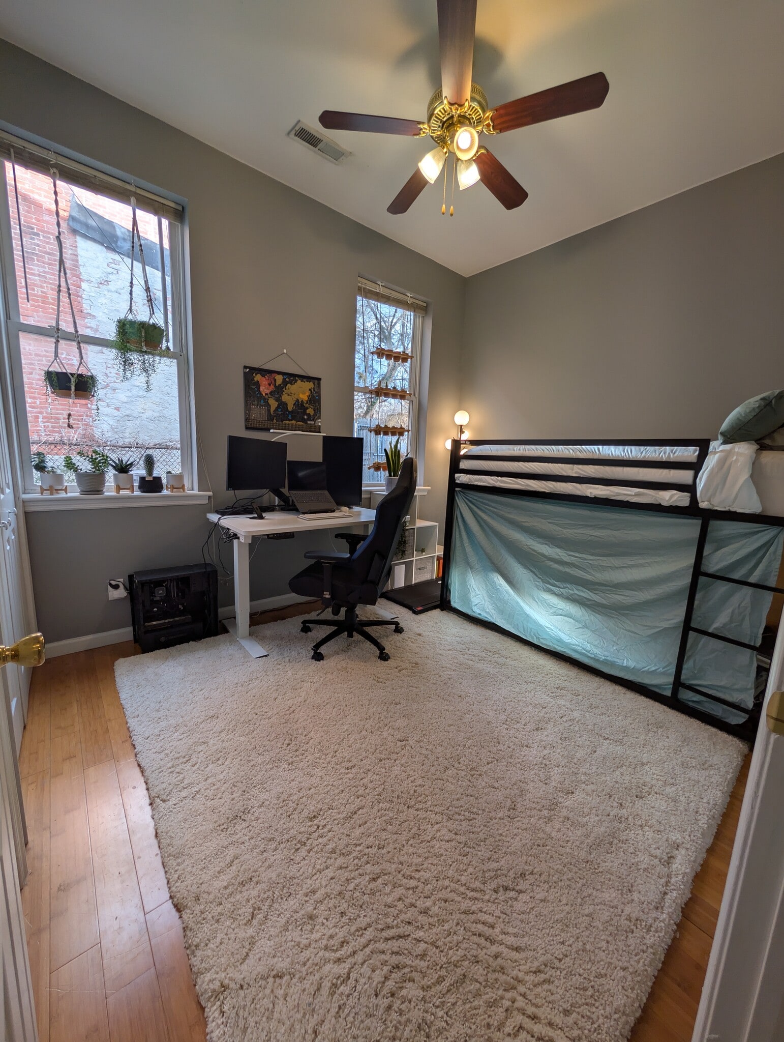 Building Photo - 4219 Ridge Ave