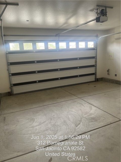 Building Photo - 312 Pomegranate St