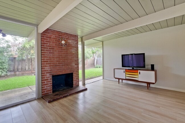 Building Photo - 4BD/2BA Cupertino Gem with Modern Upgrades!