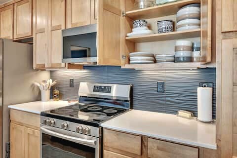 Building Photo - 285 High Point Dr