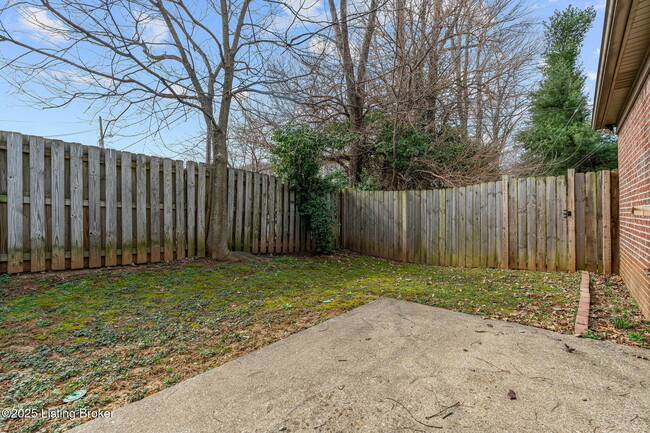 Building Photo - 3101 N Hurstbourne Pkwy