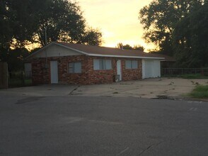 Building Photo - 45196 OK-3E