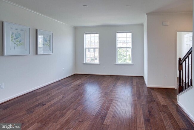 Building Photo - 25636 Pleasant Valley Rd