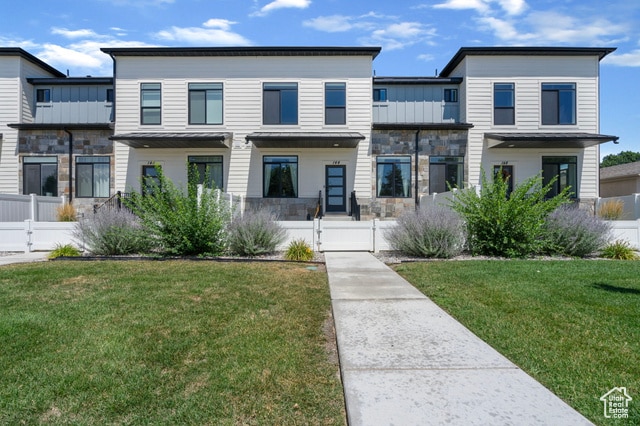 Building Photo - 144 7085 S