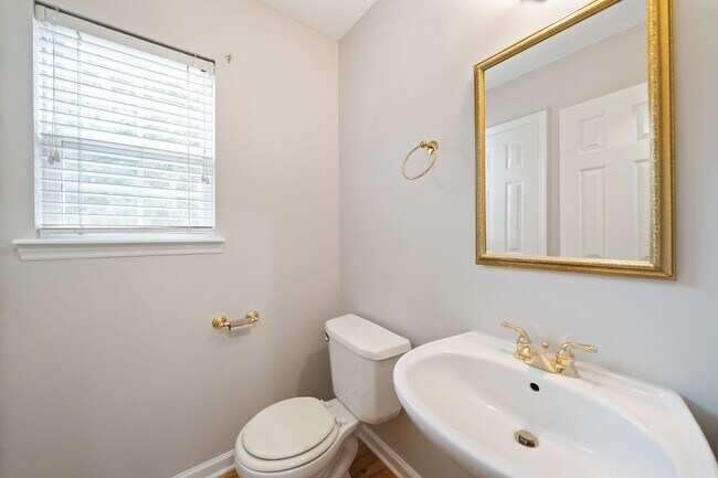 Building Photo - 4417 Mardela Spring Dr