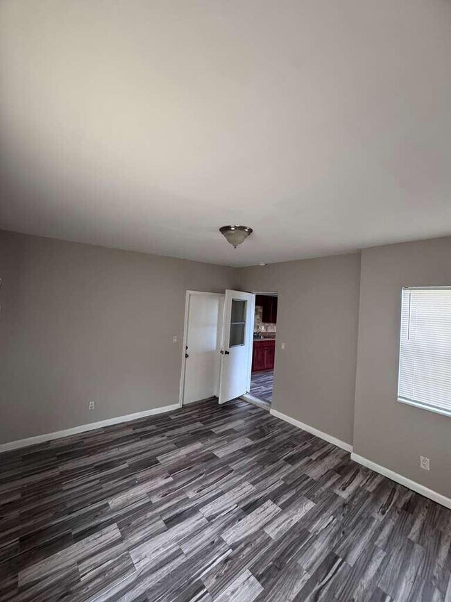 Building Photo - 3309 Avenue S