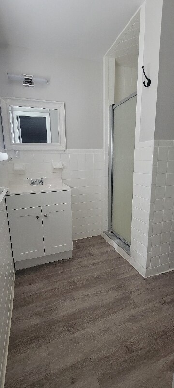 Building Photo - 8103 Agress Ave