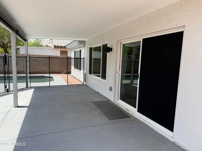 Building Photo - 4629 E Lavender Ln