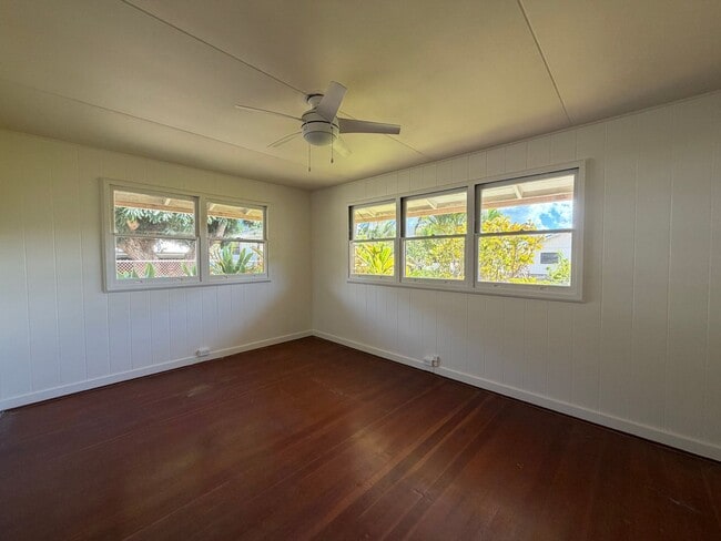 Building Photo - OP132