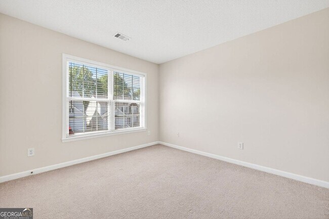 Building Photo - 4010 Ridgefair Dr