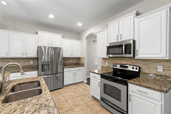 Building Photo - 20405 Autumn Fern Ave