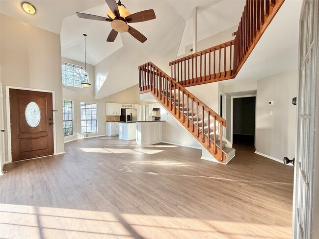 Building Photo - 30430 Arborg Dr