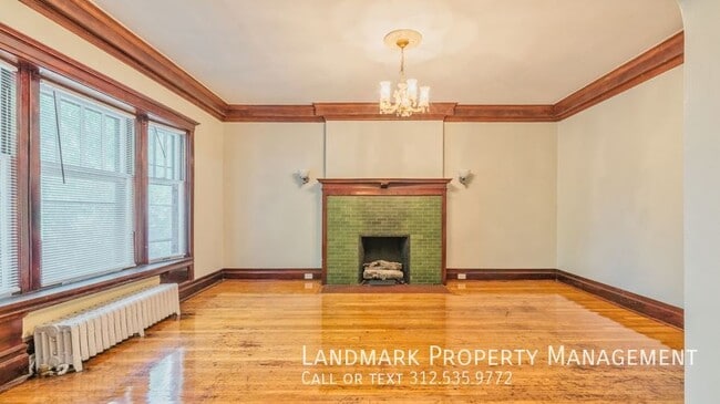 Building Photo - 5227 S Dorchester Ave