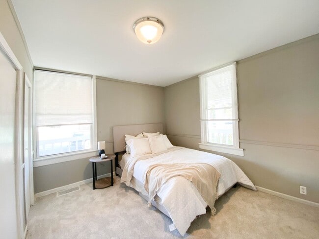 Building Photo - Beautiful 3 Bedroom Home!