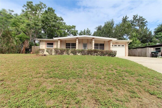 Primary Photo - 3633 Ranchwood Rd