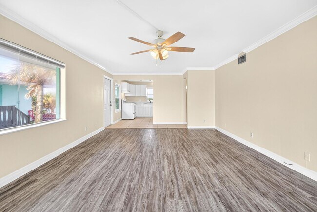 Building Photo - 2760 Ocean Shore Blvd