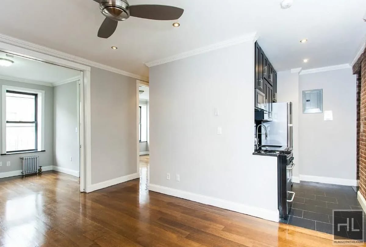 Building Photo - E 100TH ST.