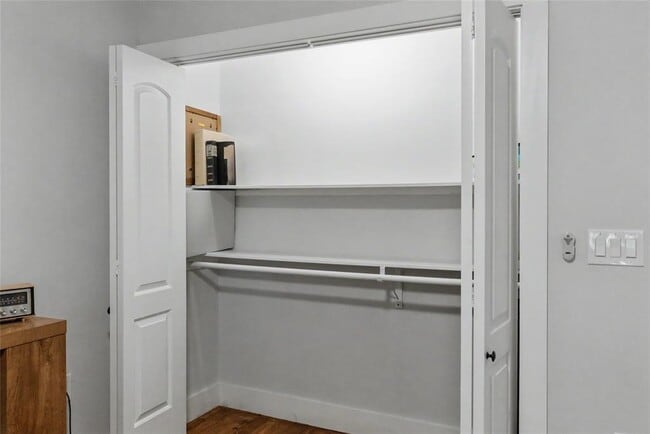Building Photo - 2506 E Cesar Chavez St