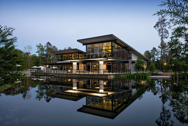 Building Photo - 4221 Davis Oak Dr